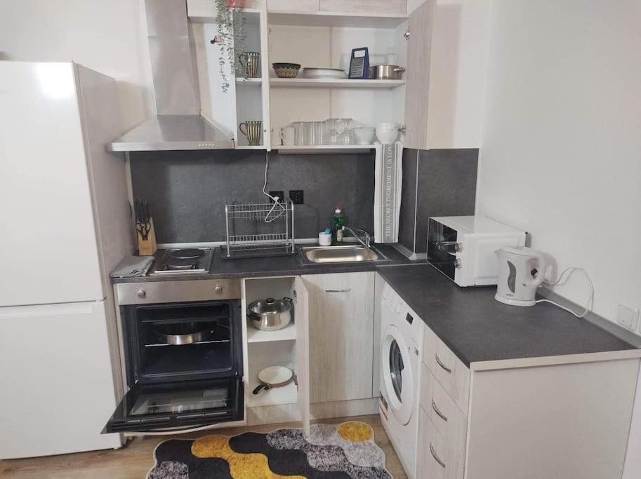 Diamond Heights Apartment